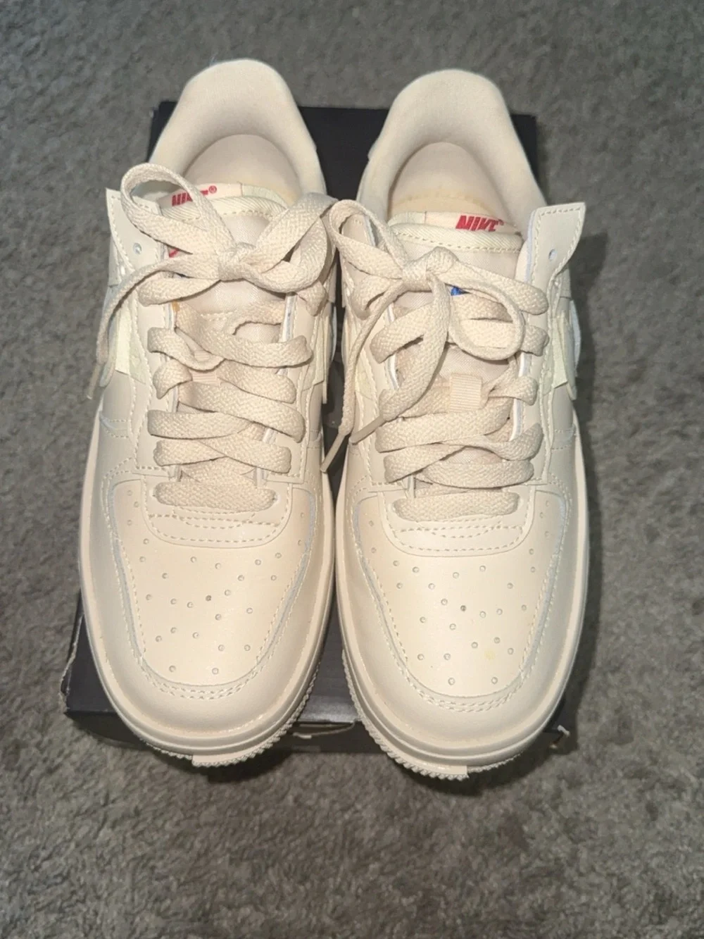 Nike Kids Cream/White Low-Top Sneakers with Multicolor Swoosh